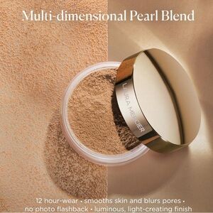 Laura Mercier Translucent Loose Setting Powder in Light Catcher